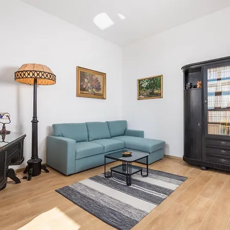 Vera Apartment *